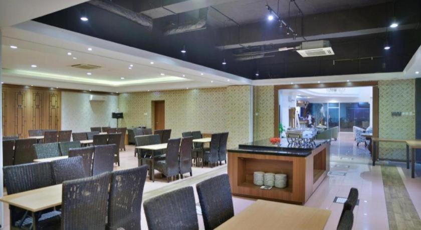 Sleepzzz Hotel Senayan جاكرتا المظهر الخارجي الصورة